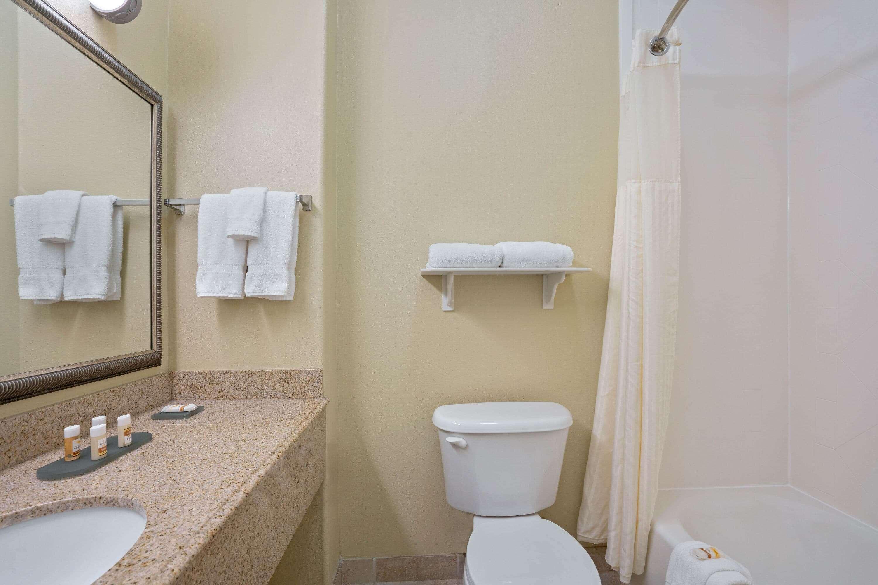 Hotel Sonesta Essential Houston Westchase Exterior foto