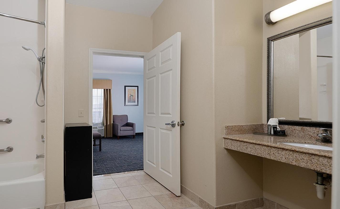 Hotel Sonesta Essential Houston Westchase Exterior foto